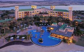 Anantara Desert Islands Resort & Spa